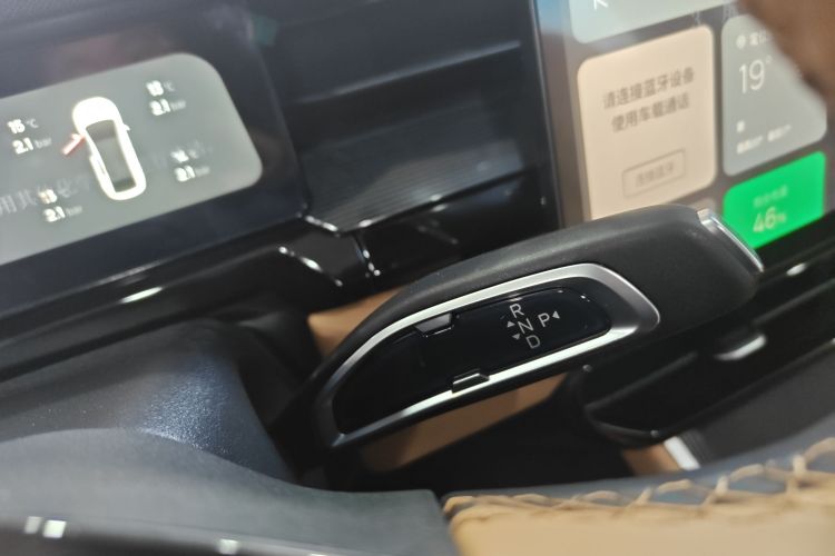 睿蓝汽车 睿蓝7 2024款 605km 荣耀版中控内饰18