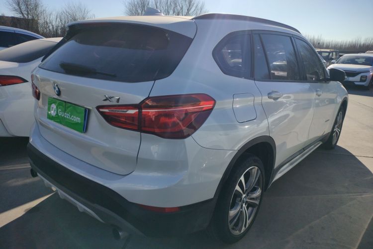 宝马X1 2016款 sDrive20Li 豪华型车身外观7