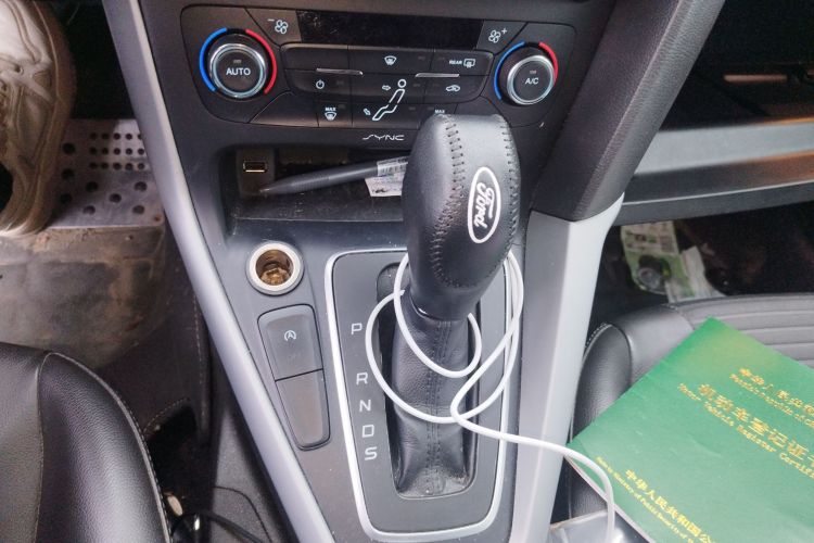 福特 福克斯 2015款 两厢 EcoBoost 180 自动运动型中控内饰18