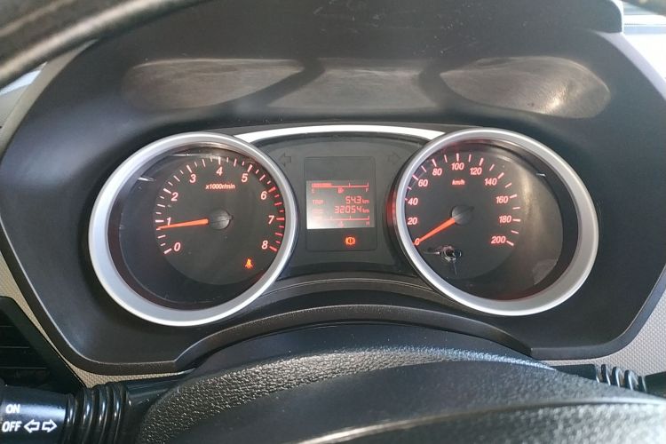 五菱汽车 五菱宏光 2021款 1.5L S标准型LAR中控内饰14