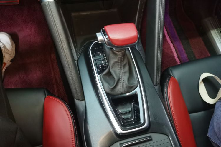 雷诺 科雷傲 2017款 2.0L 两驱舒适版中控内饰18