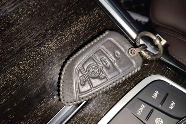 宝马3系 2021款 325Li M运动套装中控内饰11