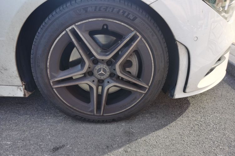 奔驰CLA 2021款 CLA 260 4MATIC车身外观10