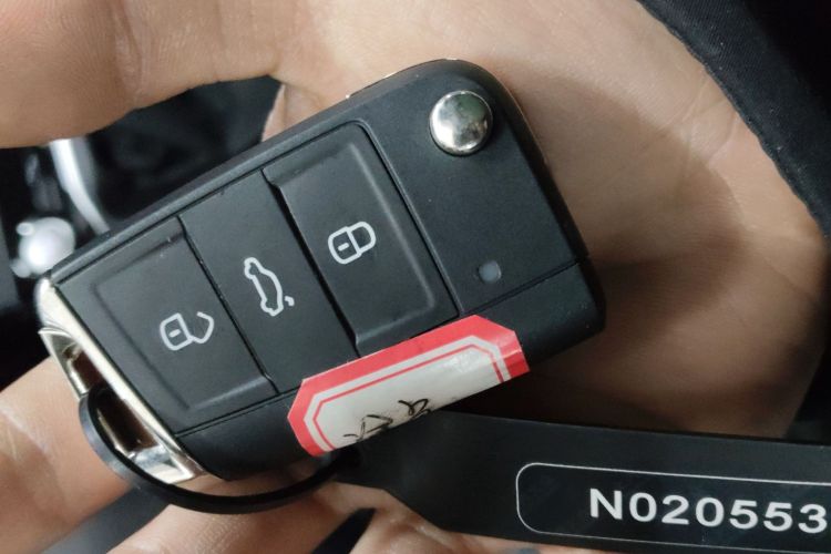 大众 途岳 2025款 新锐 300TSI 锐享版中控内饰11