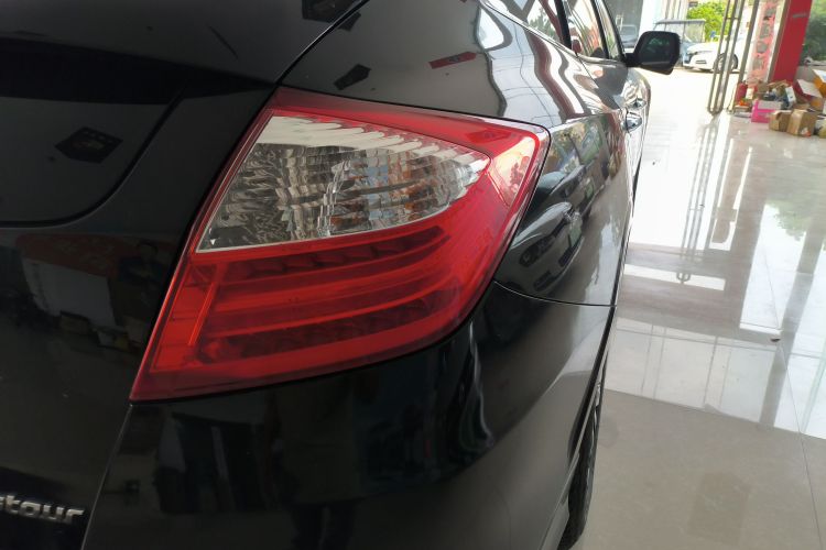 本田 歌诗图 2014款 2.4L 豪华导航版车身外观6006