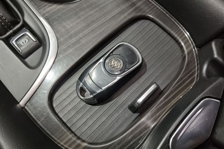 别克 昂科威 2019款 20T 两驱精英型 国VI中控内饰7001