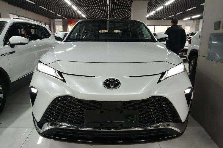 丰田 威飒 2023款 2.0L CVT两驱豪华版车身外观2