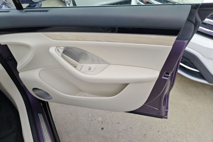 鸿蒙智行 智界R7 2024款 纯电 667km Max中控内饰7005