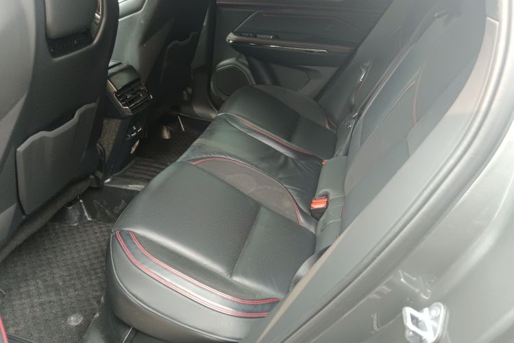 领克05 2020款 2.0TD 四驱劲Halo中控内饰21