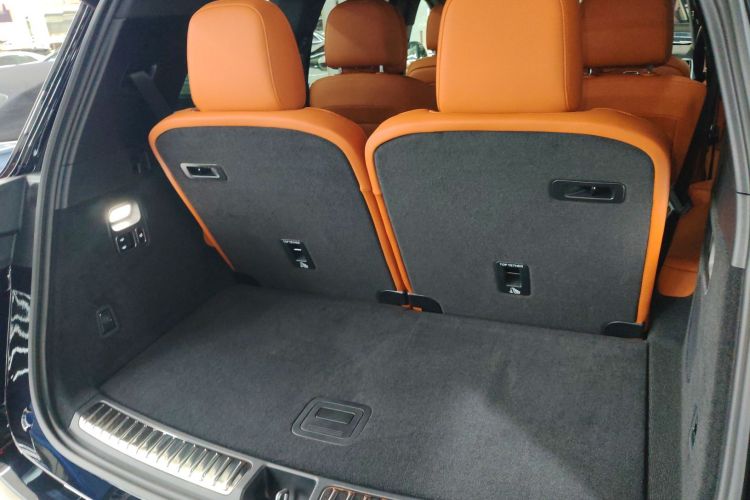 理想汽车 理想L9 2025款 Ultra 智能焕新版机舱底盘23