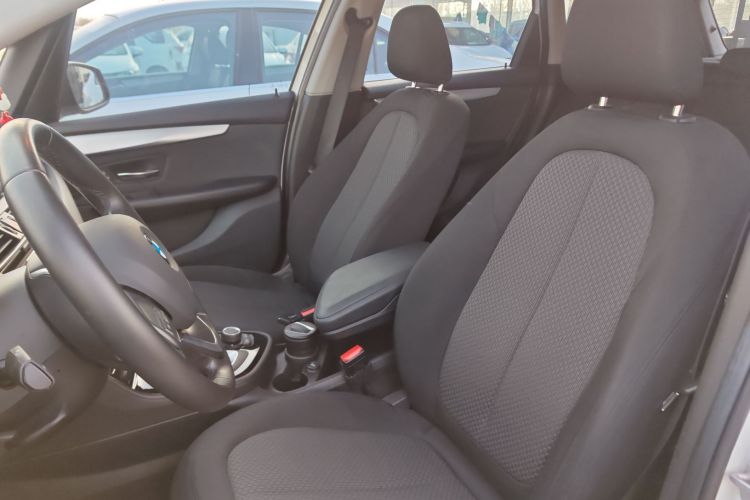 宝马2系旅行车(进口) 2015款 218i 领先型中控内饰19