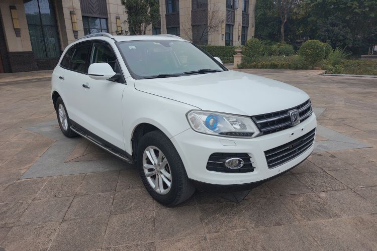 众泰T600 2016款 1.5T 手动旗舰型车身外观3