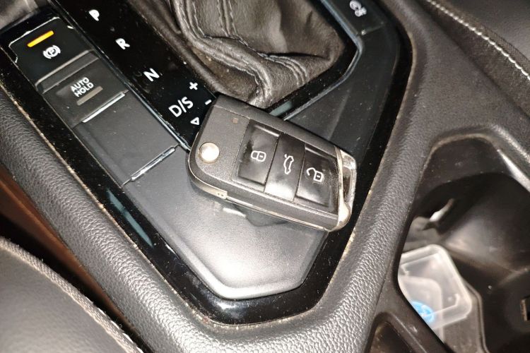 大众 途观L 2018款 330TSI 自动两驱舒适版中控内饰11