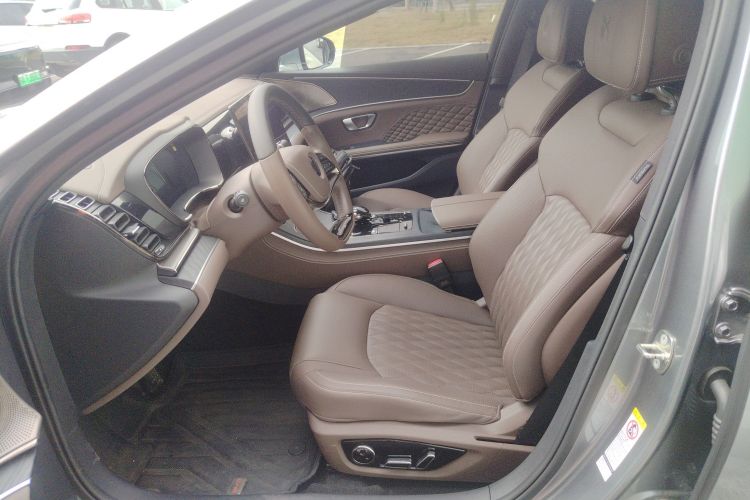 比亚迪 汉 2023款 DM-i 冠军版 121KM 尊享型中控内饰19