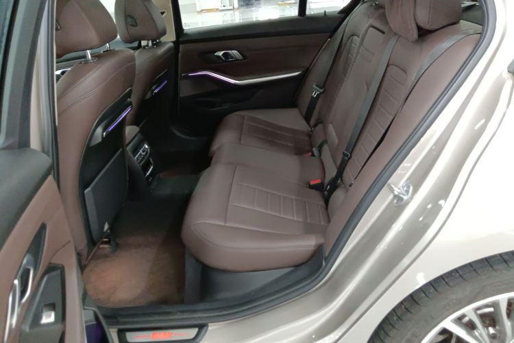 宝马3系 2020款 325Li 首发版中控内饰21