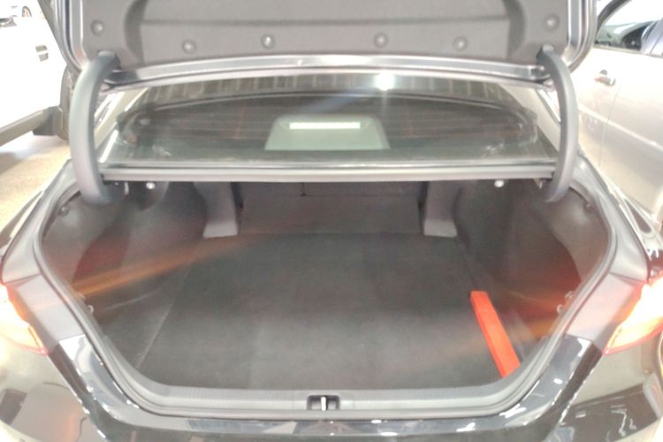 丰田 凯美瑞 2021款 双擎 2.5HGVP 领先版局部细节23