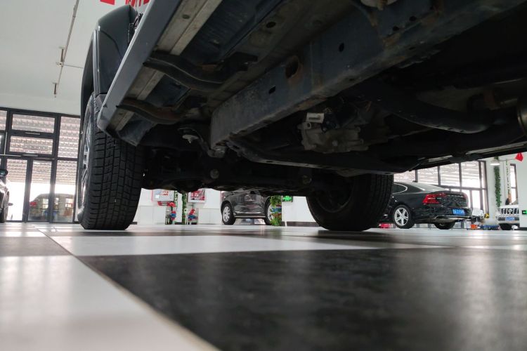 北京BJ40 2020款 2.0T 自动四驱城市猎人版侠客型局部细节9002