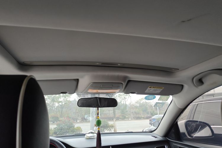 奔腾B30 2017款 1.6L 自动豪华型中控内饰22