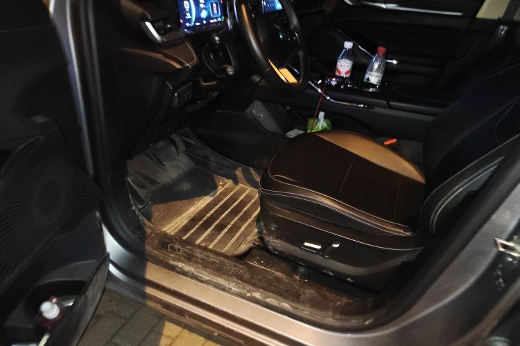 哈弗H6 2021款 第三代 1.5T 自动两驱Max中控内饰7003