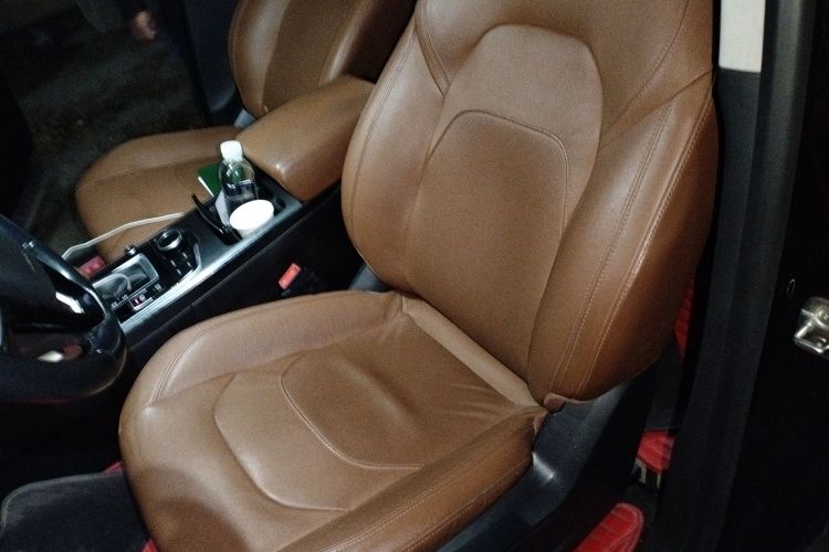 宝沃BX7 2016款 28T 两驱豪华版 5座中控内饰19