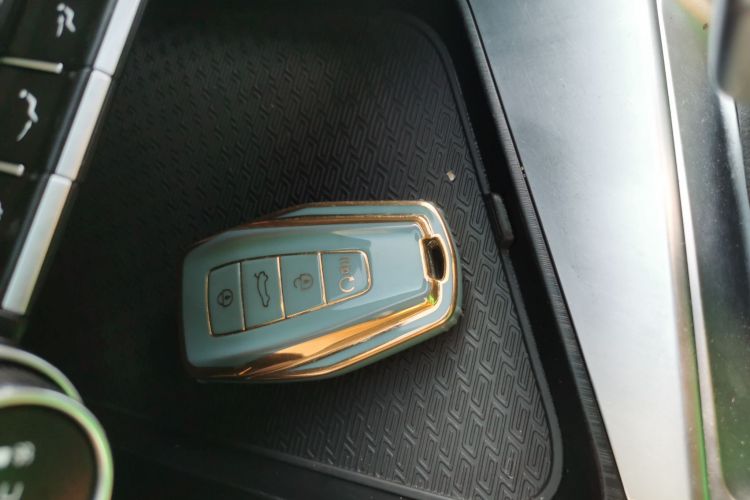 吉利汽车 缤瑞 2020款 改款 1.4T CVT亚运版中控内饰11