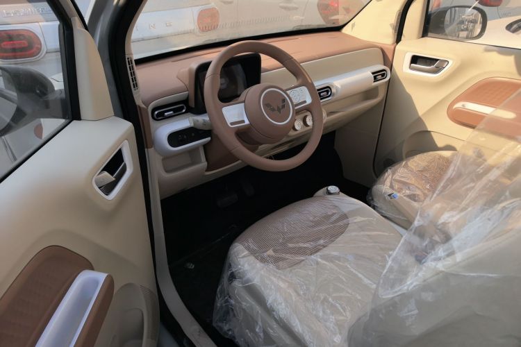 五菱汽车 宏光MINIEV 2024款 第三代 215km 青春版中控内饰7003