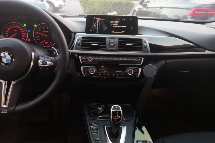 宝马3系 2016款 320Li 进取型局部细节16