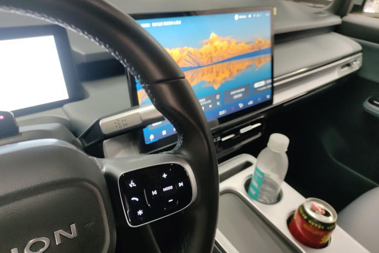 埃安 AION Y 2023款 Plus 510 科技版中控内饰18