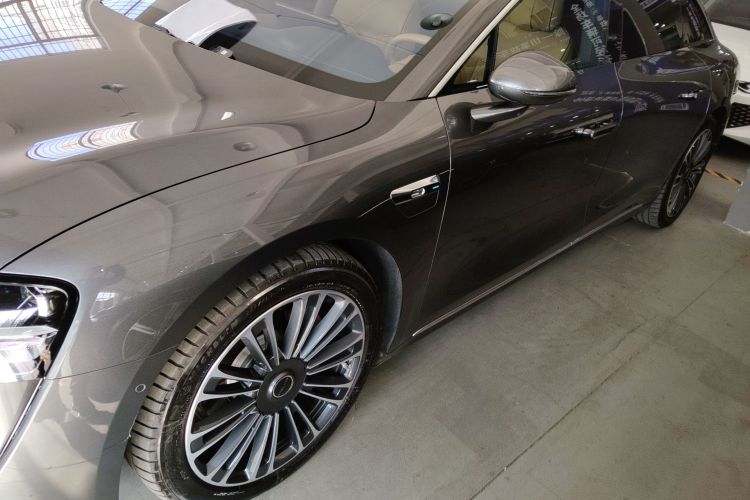 鸿蒙智行 享界S9 2024款 纯电 Ultra 四驱旗舰版车身外观4