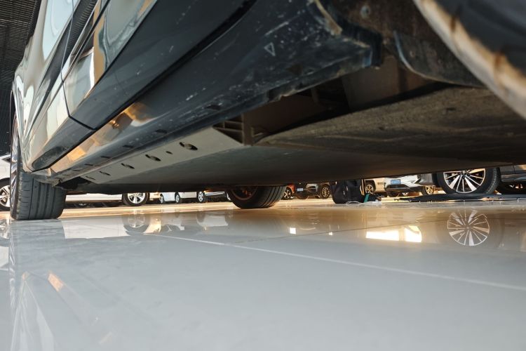 岚图汽车 岚图FREE 2021款 四驱标准增程版局部细节9002