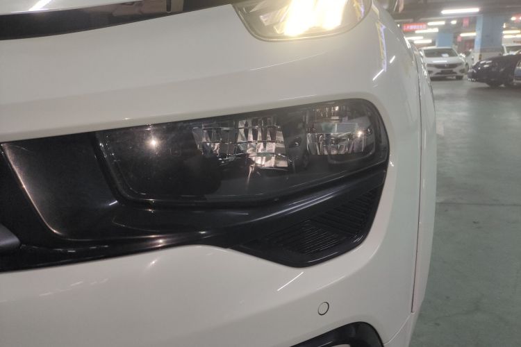 领克02 Hatchback 2022款 2.0TD Pro局部细节36