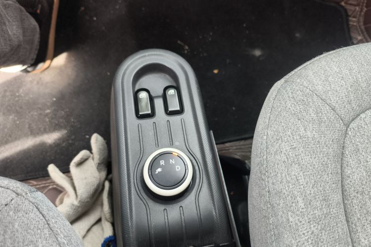 五菱汽车 宏光MINIEV 2022款 马卡龙臻享款 磷酸铁锂中控内饰18