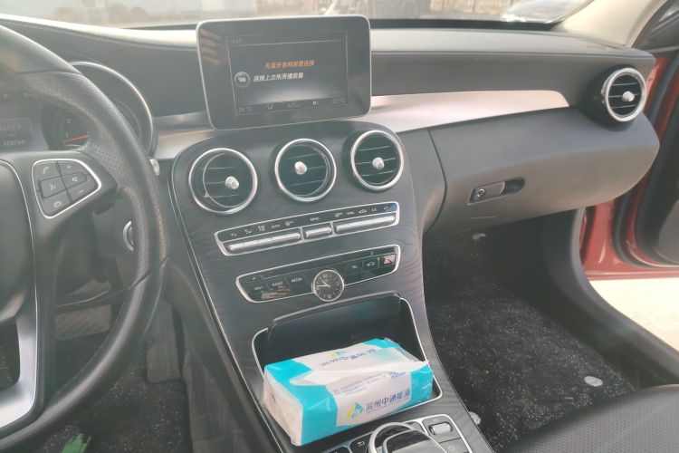 奔驰C级 2017款 改款 C 200 L 运动版中控内饰16
