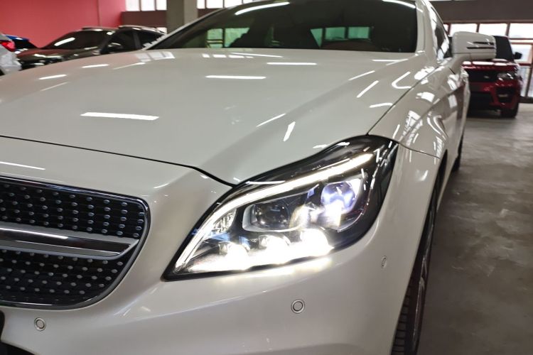 奔驰CLS 2016款 CLS 260 逸彩版局部细节36