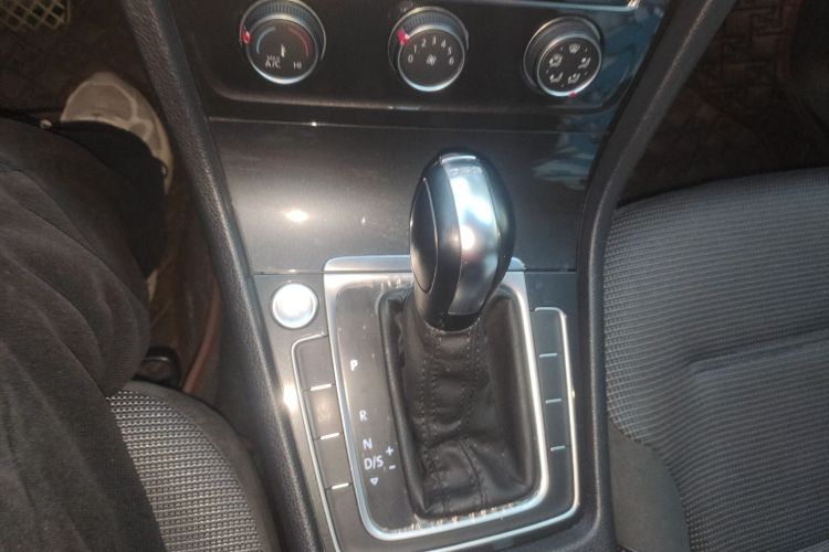 大众 高尔夫 2020款 挚爱版 280TSI DSG舒适型中控内饰18