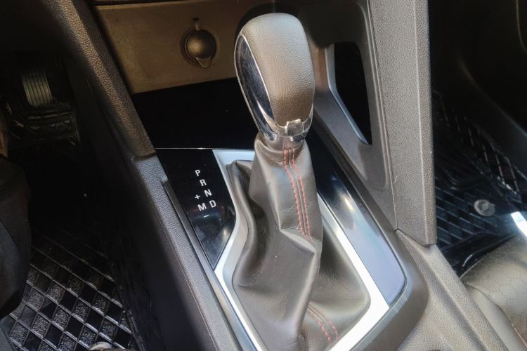 雪佛兰 沃兰多 2020款 轻混 Redline 530T 自动纵享版（5+2款）局部细节18