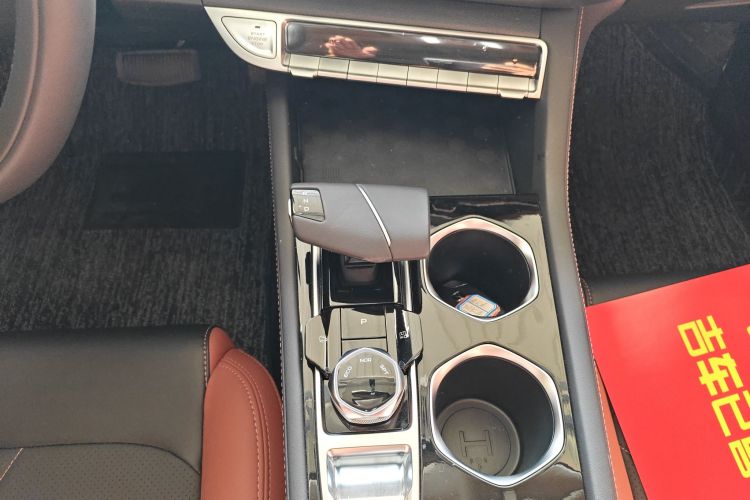 长安 逸动 2024款 PLUS 蓝鲸NE 1.4T GDI DCT高能版中控内饰18