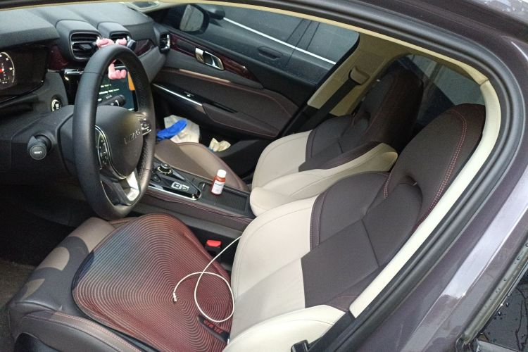 领克02新能源 2021款 1.5T PHEV Pro中控内饰19