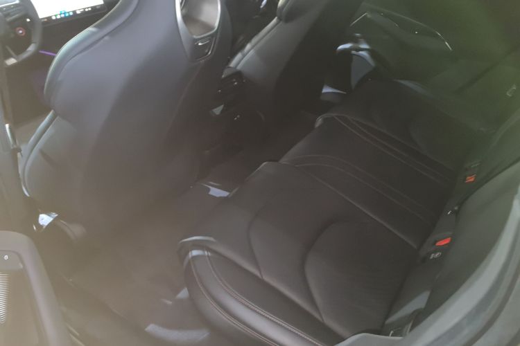 小米汽车 小米SU7 2024款 四驱超长续航高阶智驾Max版中控内饰7004