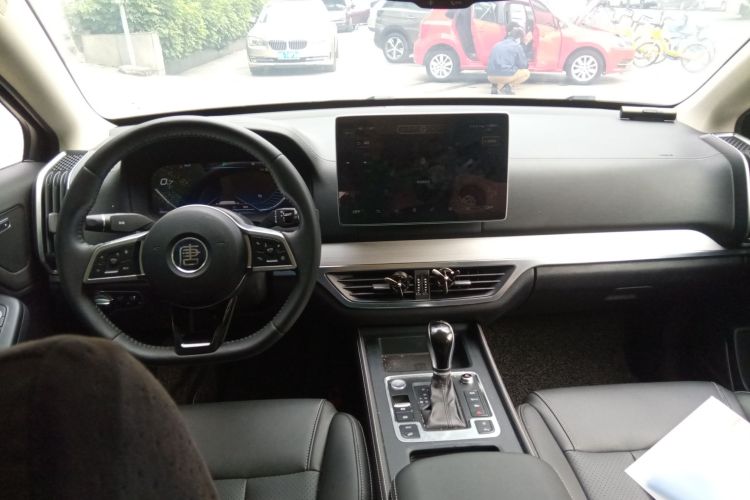 比亚迪 唐 2018款 2.0T 自动智联尊荣型 7座 国V中控内饰7002