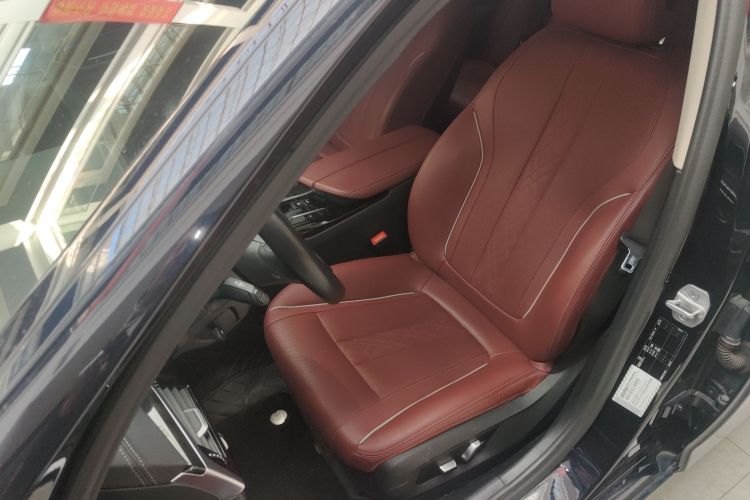 宝马5系 2021款 525Li 豪华套装中控内饰19