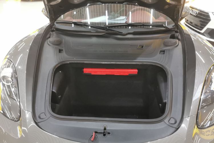 保时捷718 2020款 Boxster 2.0T机舱底盘24