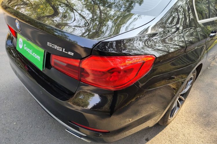 宝马5系新能源 2020款 里程升级版 530Le 豪华套装车身外观9