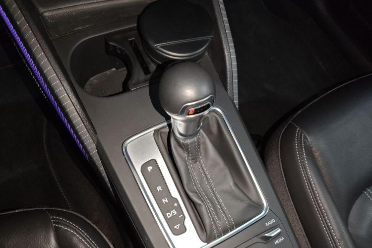 奥迪Q2L 2022款 35 TFSI 进取致雅型局部细节18