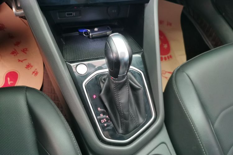 捷达VS7 2020款 1.4T 自动荣耀型中控内饰18