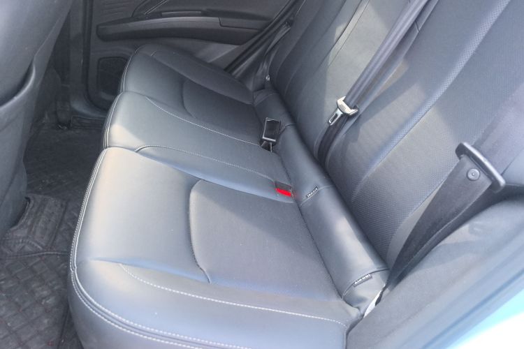 哪吒汽车 哪吒V 2021款 长续航娱乐版升级型中控内饰21