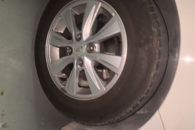 雪佛兰 2015款 赛欧3 1.5L 手动理想天窗版车身外观6007