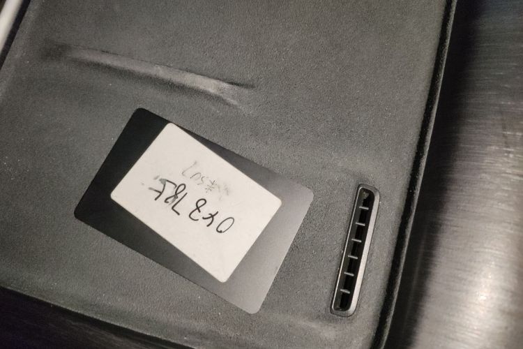 小米汽车 小米SU7 2024款 后驱超长续航高阶智驾Pro版中控内饰7001