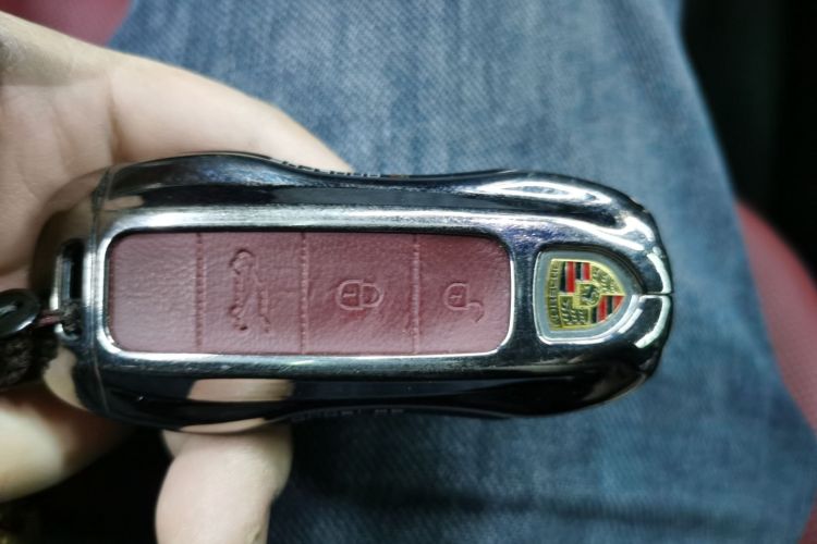 保时捷 2024款 Cayenne 3.0T中控内饰7001