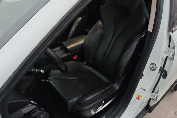 小鹏G3 2022款 G3i 460G中控内饰19